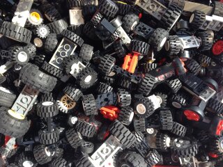 LEGO® Räder Set - 20 Stück Räder komplet mit 10 Achsen